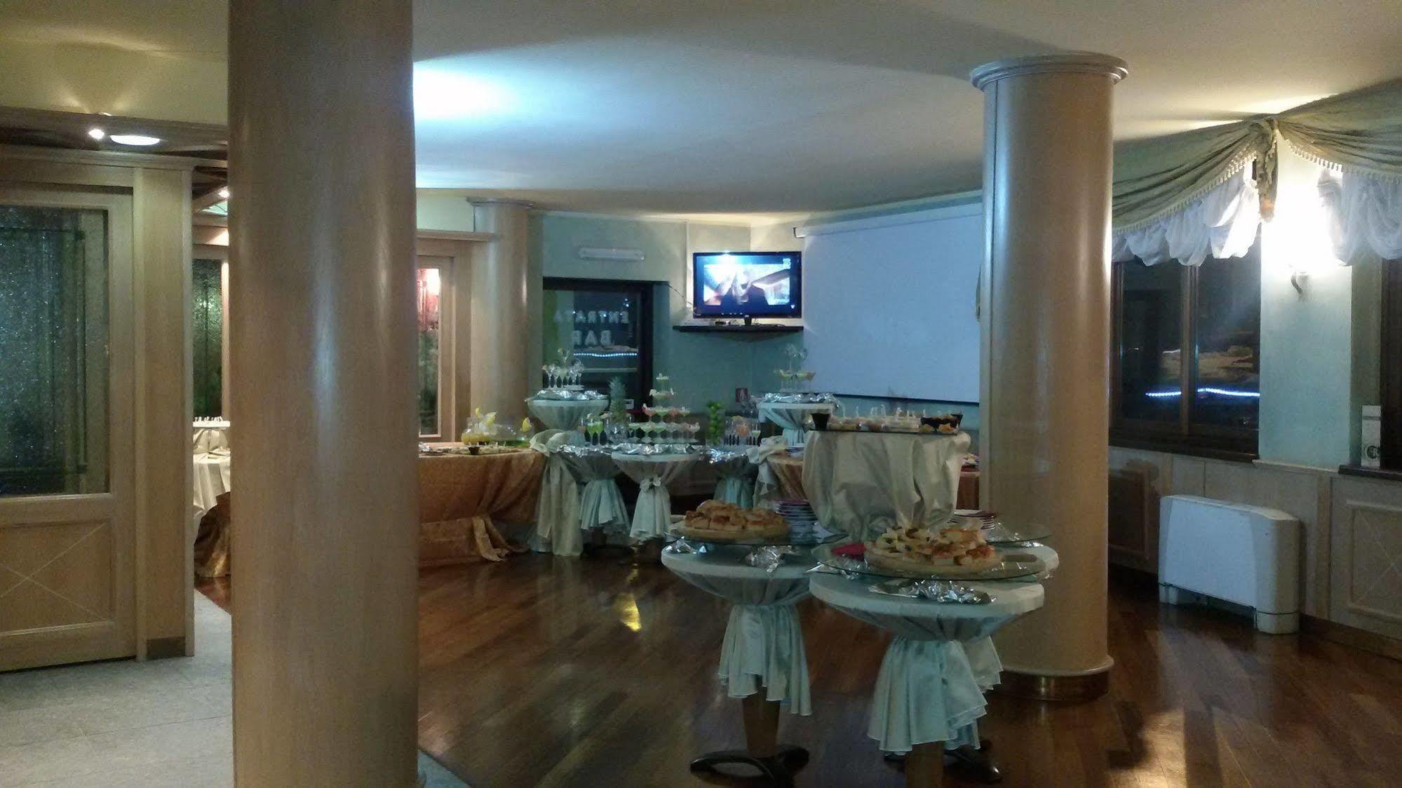 Hotel Cristallo 세스트리에 외부 사진